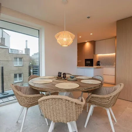 Sensational Brand New Duplex For 4 *