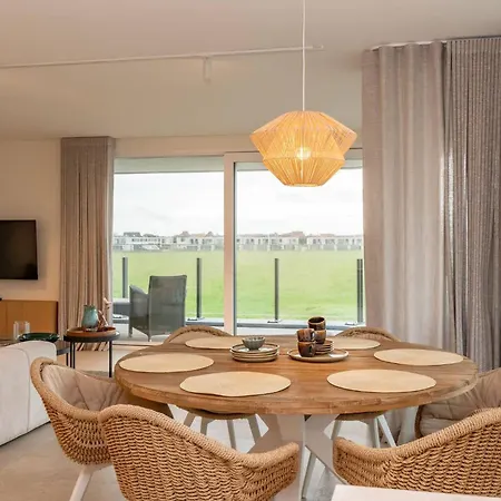Sensational Brand New Duplex For 4 Lejlighed
