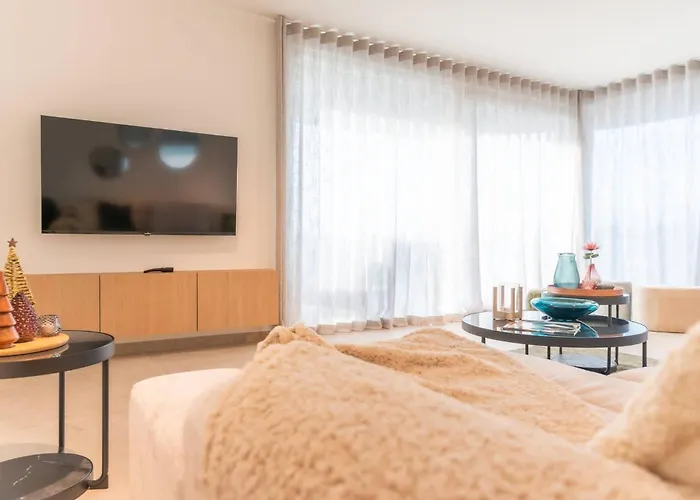 Sensational Brand New Duplex For 4 *